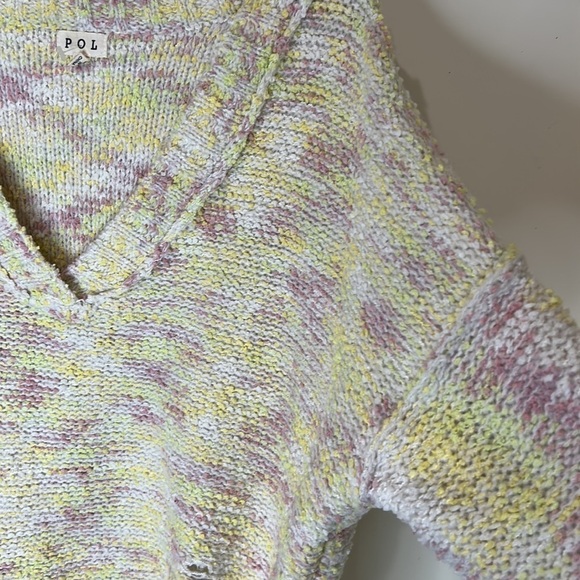 POL Chunky Knit V-Neck Oversized Distressed Sweater Size Large - Picture 7 of 16